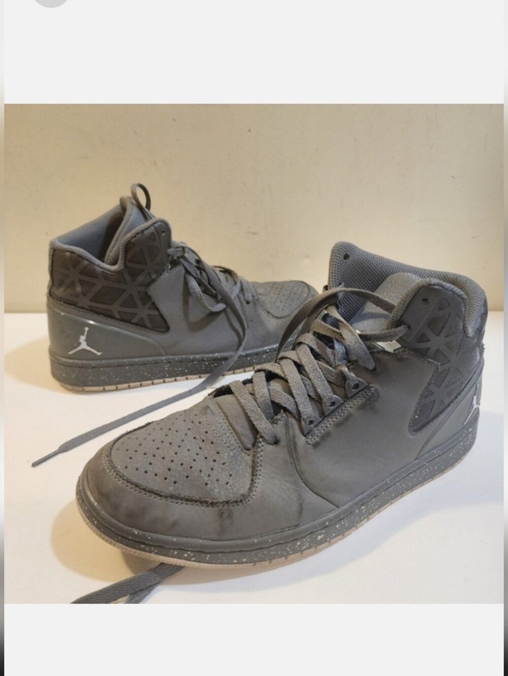 Nike Air Jordan 1 Men's Gray Sneakers Size 10.5